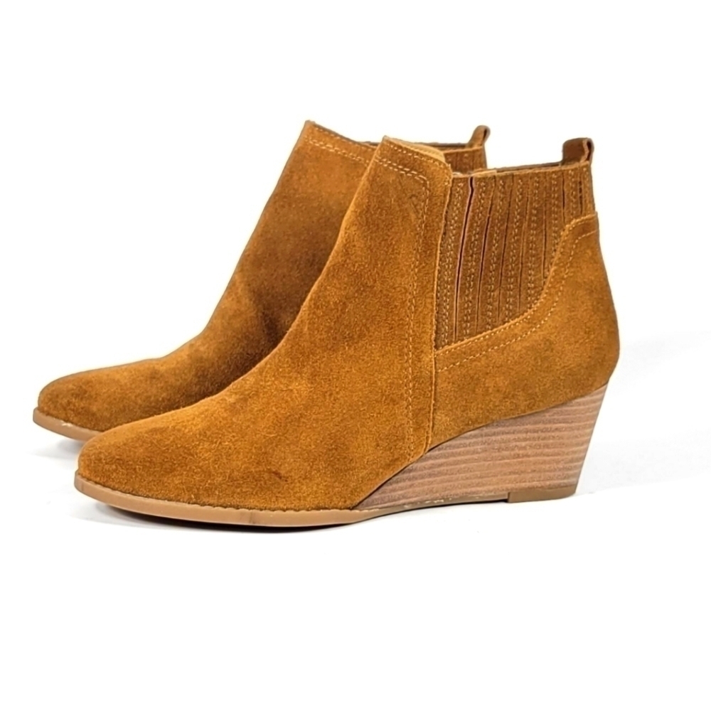 Franco Sarto Suede Heeled Boots #250 Size 7 M